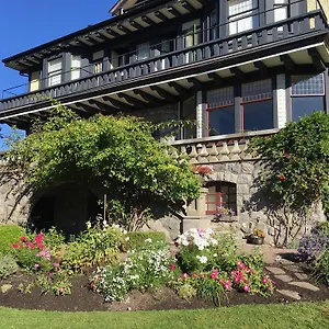 Prior Castle Bed & Breakfast